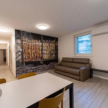 Apartamento Cityu Grazioli 27 Citta - 2 Stanze Con 2 Parcheggi Privati Gratuiti