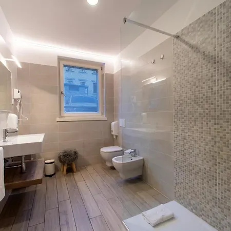 Cityu Grazioli 27 Citta - 2 Stanze Con 2 Parcheggi Privati Gratuiti *