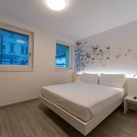 Cityu Grazioli 27 Citta - 2 Stanze Con 2 Parcheggi Privati Gratuiti