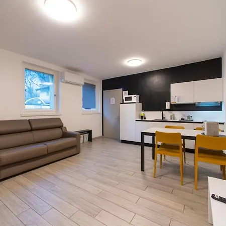 Lejlighed Cityu Grazioli 27 Citta - 2 Stanze Con 2 Parcheggi Privati Gratuiti Trento