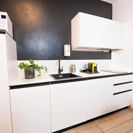 Cityu Grazioli 27 Citta - 2 Stanze Con 2 Parcheggi Privati Gratuiti Τρέντο