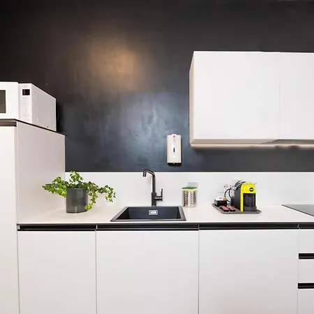 Cityu Grazioli 27 Citta - 2 Stanze Con 2 Parcheggi Privati Gratuiti 아파트 트렌토