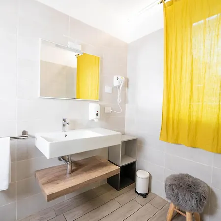 Cityu Grazioli 27 Citta - 2 Stanze Con 2 Parcheggi Privati Gratuiti