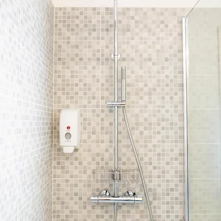Apartamento Cityu Grazioli 27 Citta - 2 Stanze Con 2 Parcheggi Privati Gratuiti