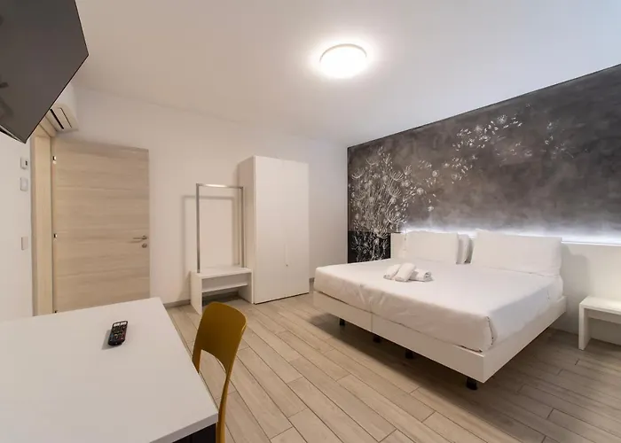 Cityu Grazioli 27 Citta - 2 Stanze Con 2 Parcheggi Privati Gratuiti Apartament *